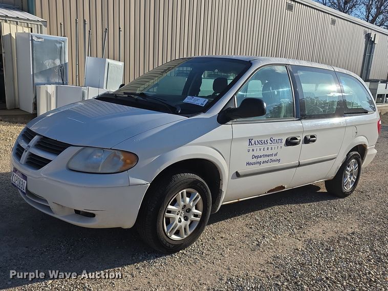 2006 Dodge Grand Caravan van - FI0930