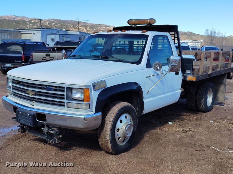 1993 Chevrolet Cheyenne 3500 dump flatbed pickup truck - IH9456