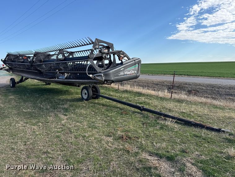 2010 Macdon FD70 flex draper head - DZ5194