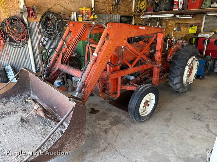 1959 Ford 641 tractor - DZ5276