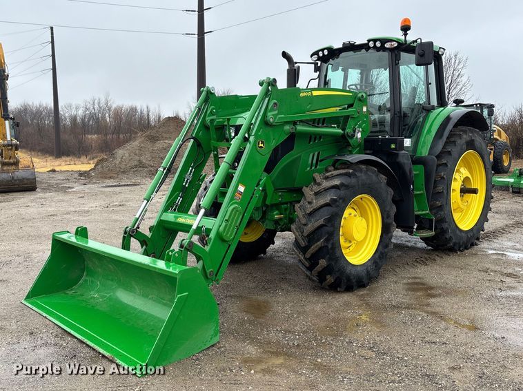 2021 John Deere 6195M MFWD tractor - EA4487
