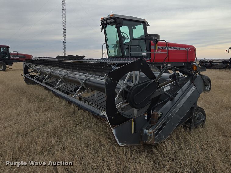 2009 Massey Ferguson 9430 swather / windrower - EB1347