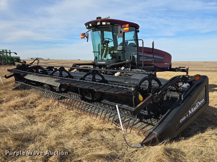 2008 MacDon M150 Premier swather / windrower - EB1348