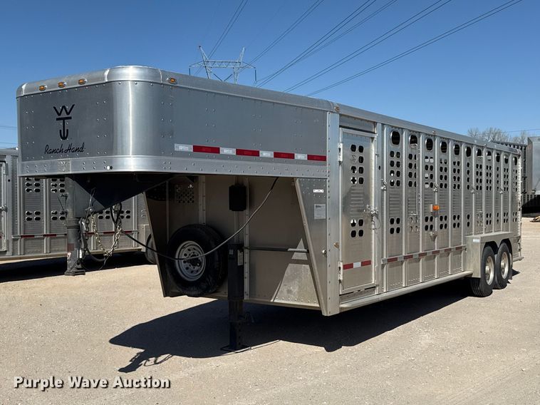 2021 Wilson PSGN-5724T livestock trailer - ES5986