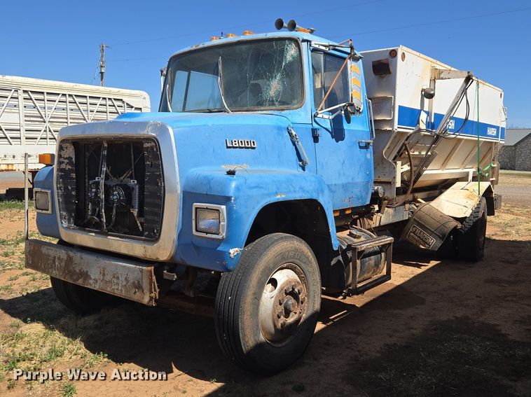 1987 Ford LN8000 feed mixer truck - ET1497