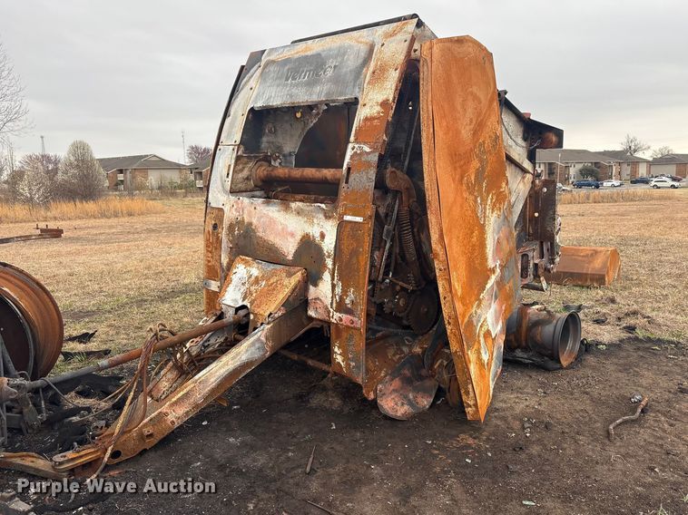 Vermeer round baler - EV2796