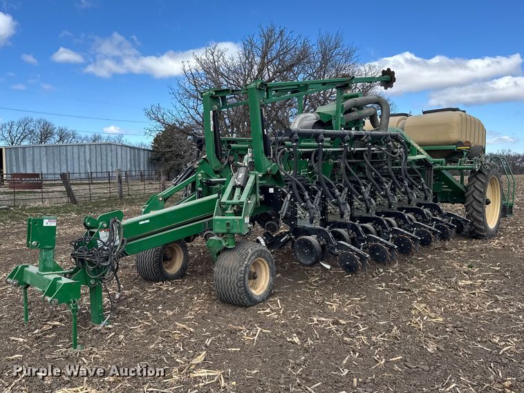 2015 Great Plains YP-1225A planter - FB0945