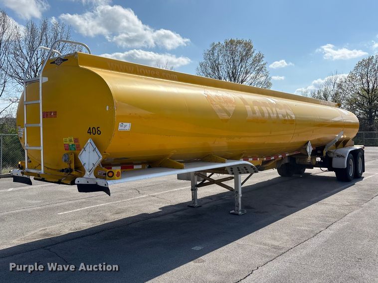 2010 Beall tank trailer - DT0125