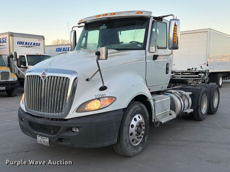 2017 International ProStar Plus semi truck - ED5147