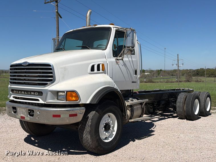 2007 Sterling L9500 truck cab and chassis - ED5168