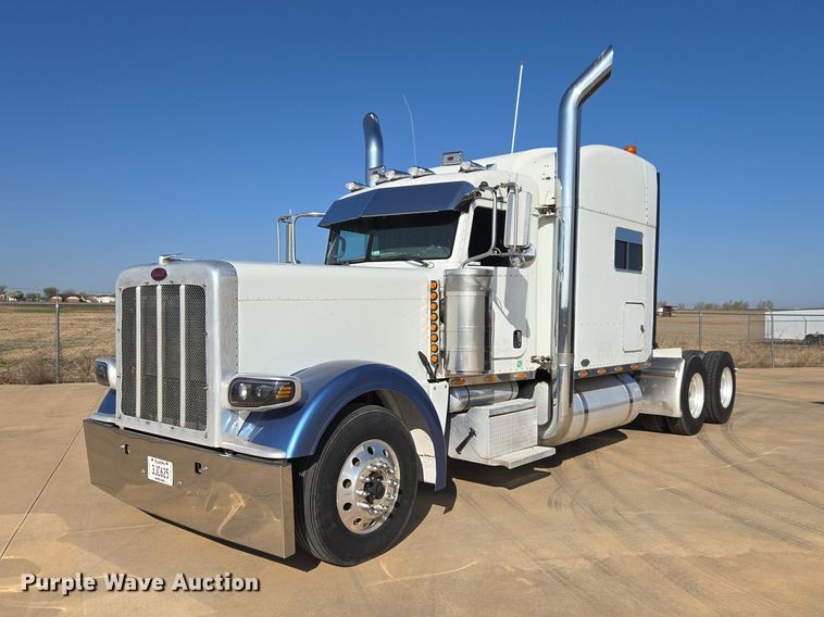 2008 Peterbilt 389 semi truck - ET1436