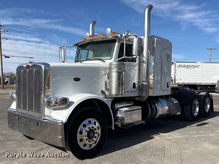 2016 Peterbilt 389 semi truck - EU4962