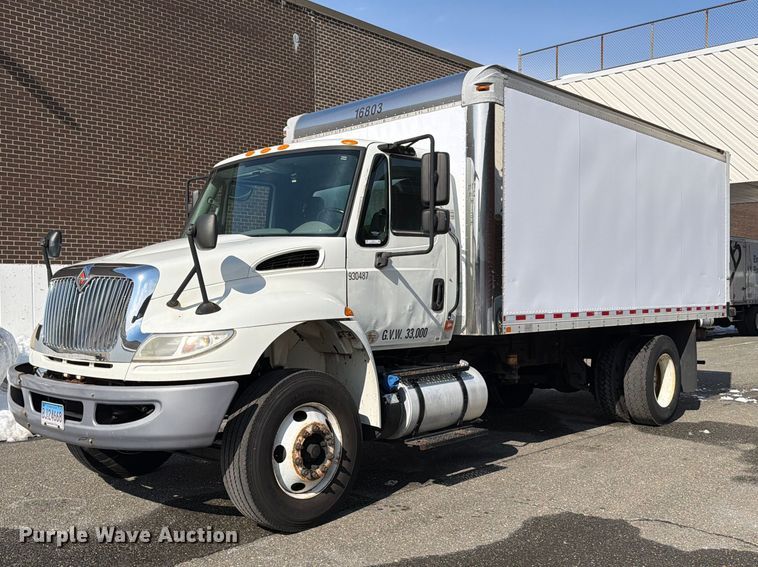 2016 International MA025 box truck - FB7971