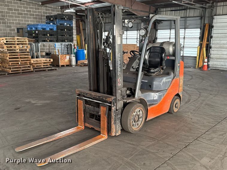 Toyota 8FGCU25 forklift - EQ5009