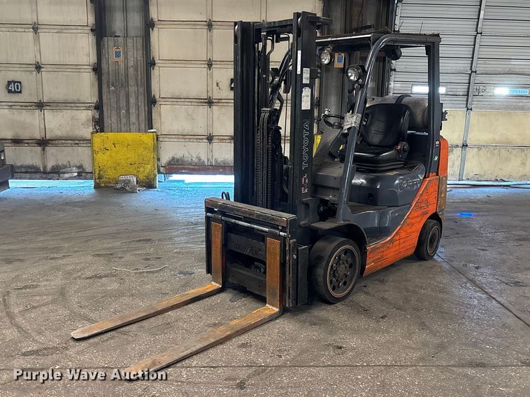 Toyota 8FGCU25 forklift - FB5538