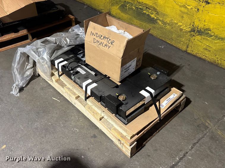 2024 Avery Weigh-Tronix FLSC-05 forklift scale - FB5585