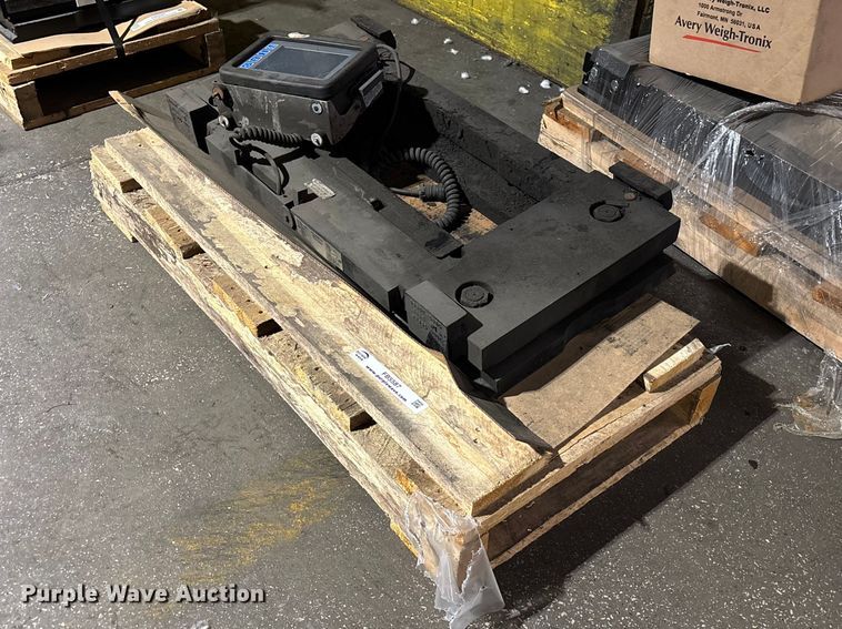 2014 Avery Weigh-Tronix FLSC-05 forklift scale - FB5587