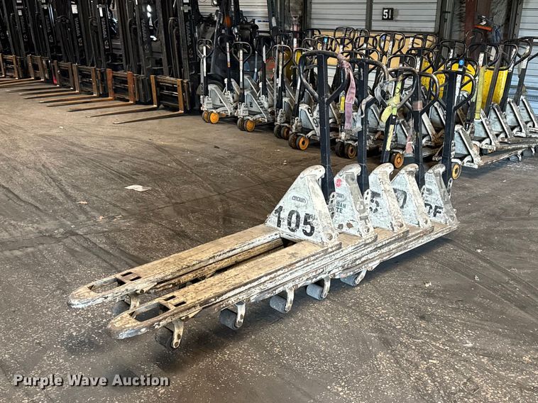 (5) Crown pallet jacks - FB5606