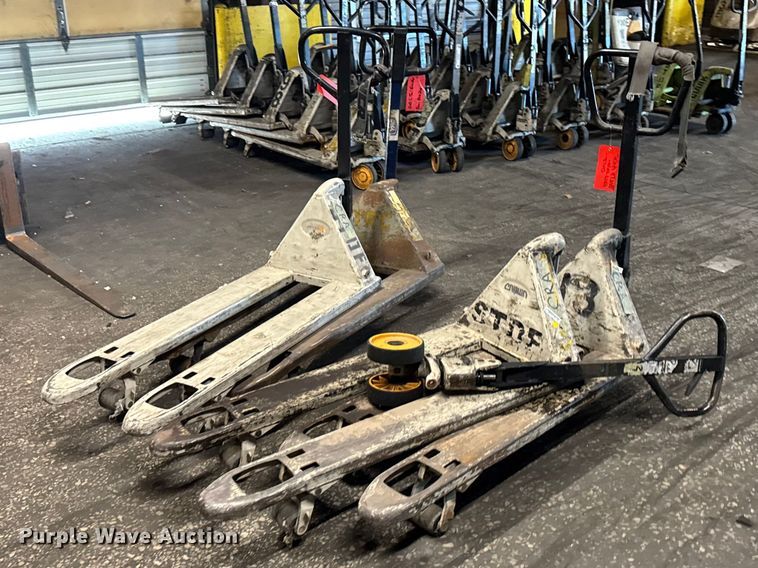 (4) pallet jacks - FB5635