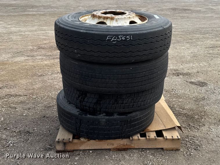 (4) 295/75R22.5 tires and wheels - FB5651
