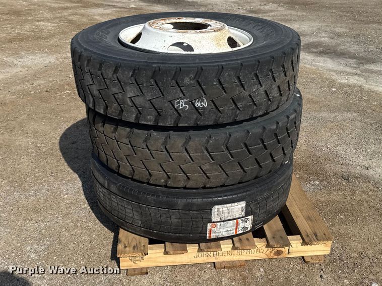 (3) 295/75R22.5 tires and wheels - FB5660