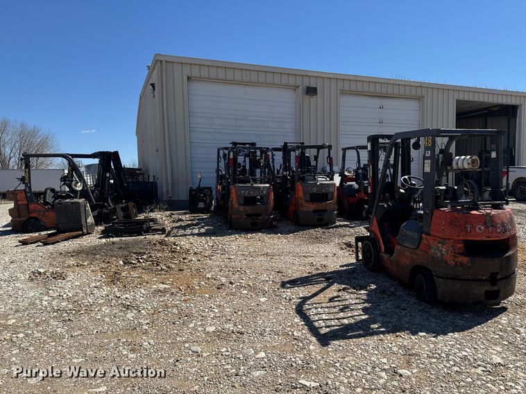 (8) Toyota forklifts - FB5683