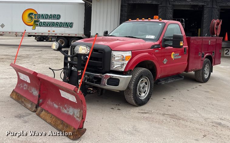 2011 Ford F350 Super Duty utility bed pickup truck - FG1054
