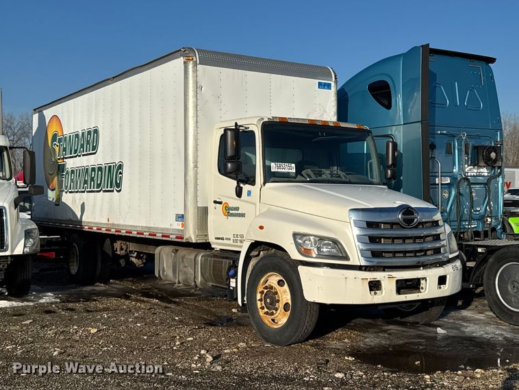 2013 Hino 338 box truck - YA2305