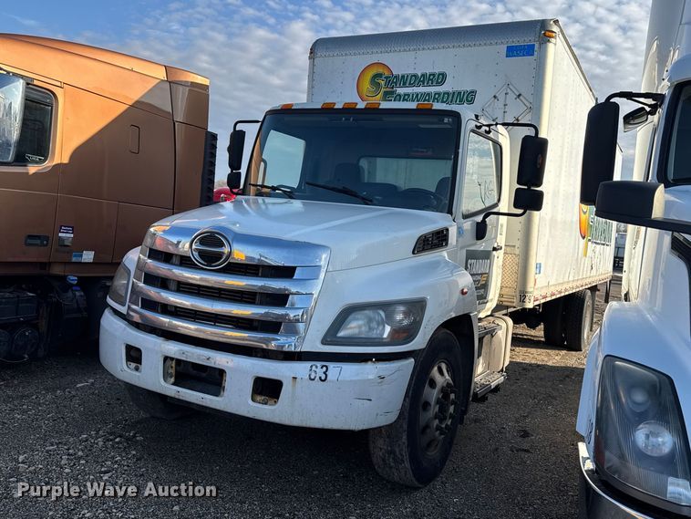 2014 Hino 338 box truck - YA2306