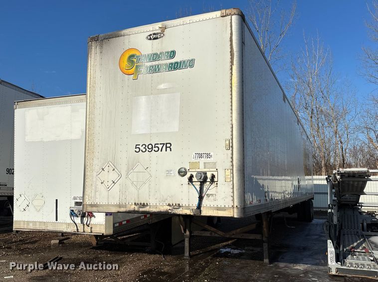 2013 Strick dry van trailer - YA2335