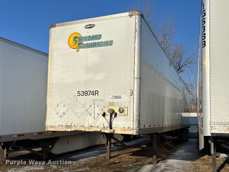 2013 Strick dry van trailer - YA2337