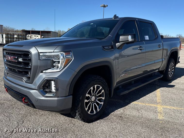 2021 GMC Sierra 1500 Crew Cab pickup truck - DO8475