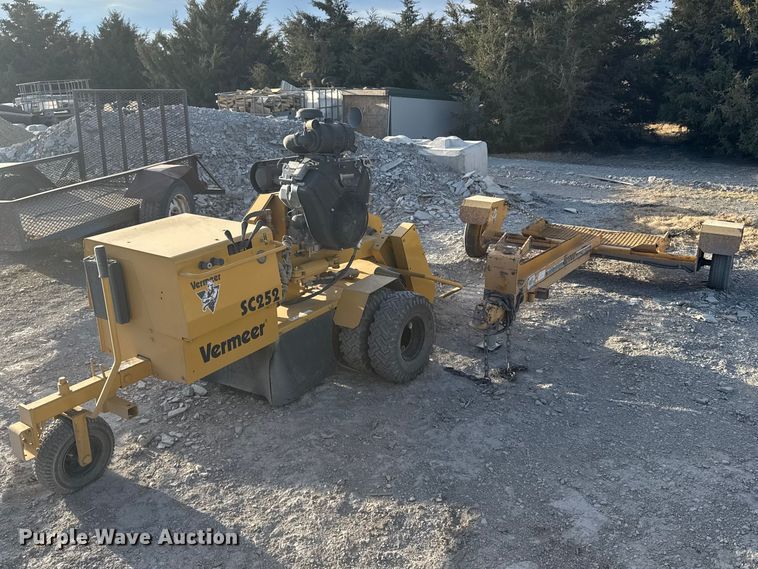 Vermeer SC252 Wood Chipper or Stump Grinder For Sale | Purple Wave