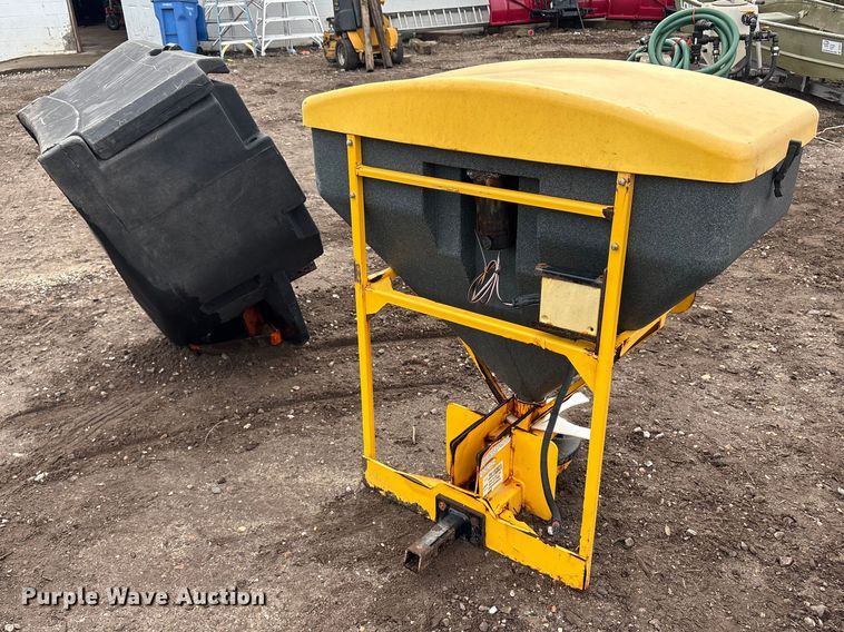 (2) spreaders - DT2862