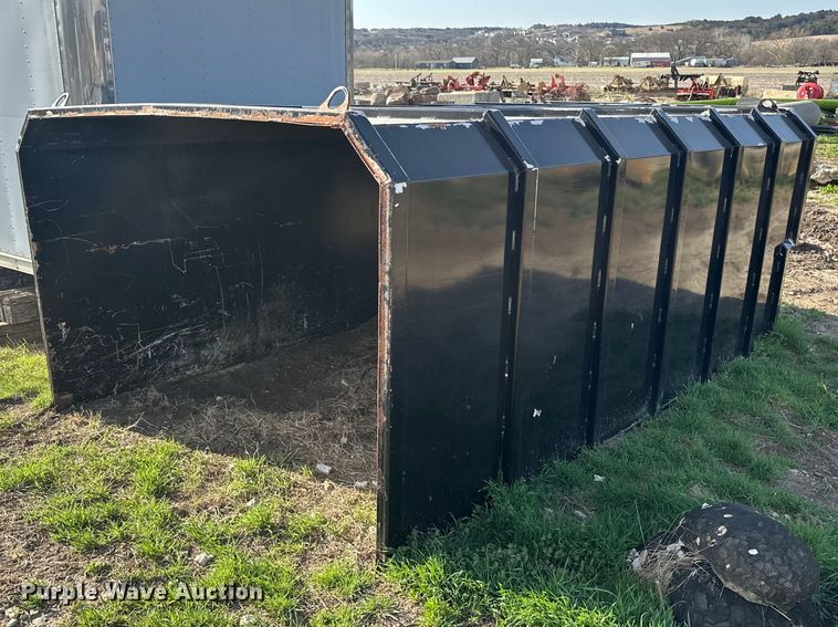 Chip bed topper - DV0884