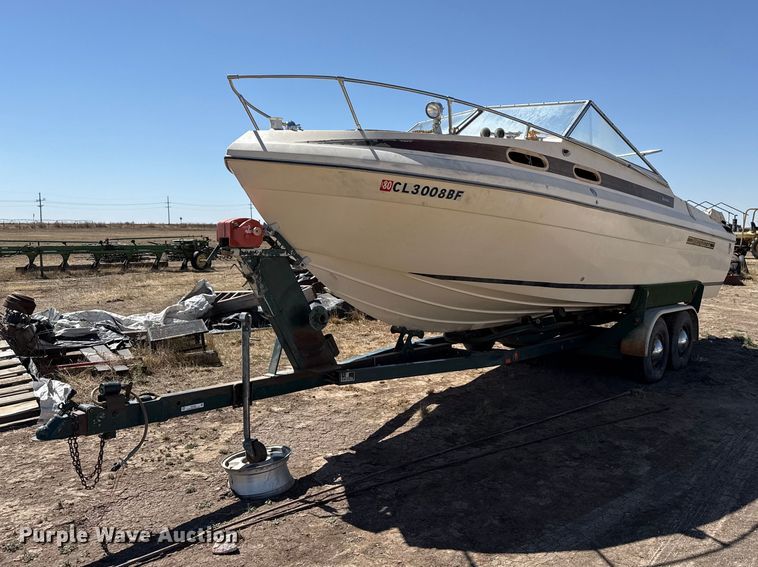 1974 Bayliner Saratoga boat - DZ5352