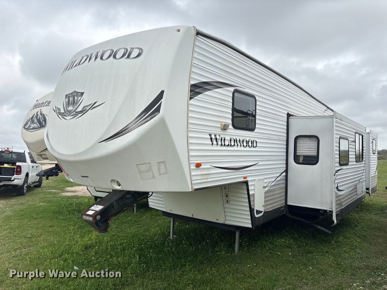 2014 Wildwood Forest River camper - EA7235