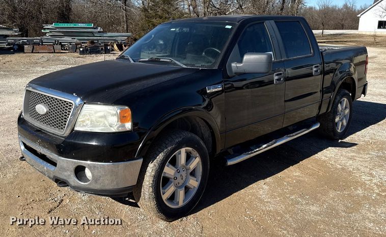 2007 Ford F150 Ext. Cab pickup truck - EC4556
