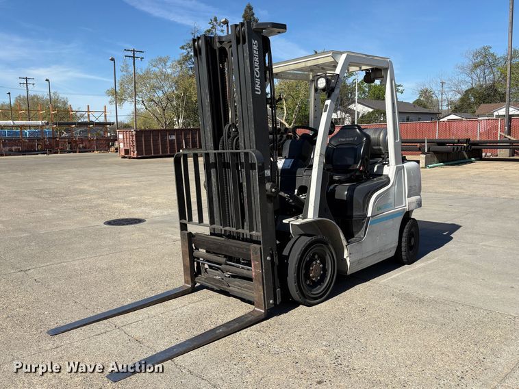 2017 UniCarriers PF50 forklift - EC8286