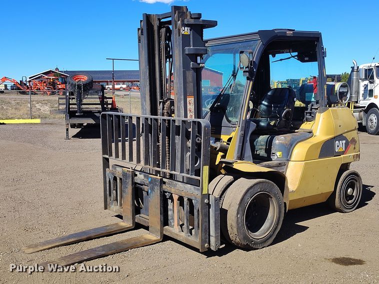 Caterpillar GP45N1 forklift - EC8993