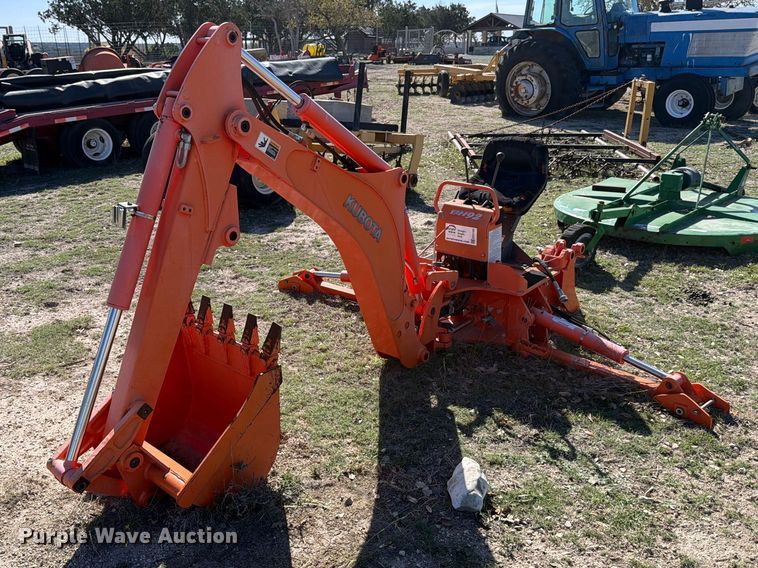 Kubota BH92 backhoe attachment - ED5180