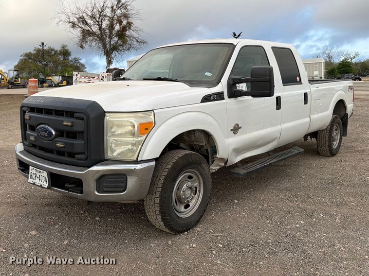 2012 Ford F250 Super Duty Crew Cab pickup truck - ED5198