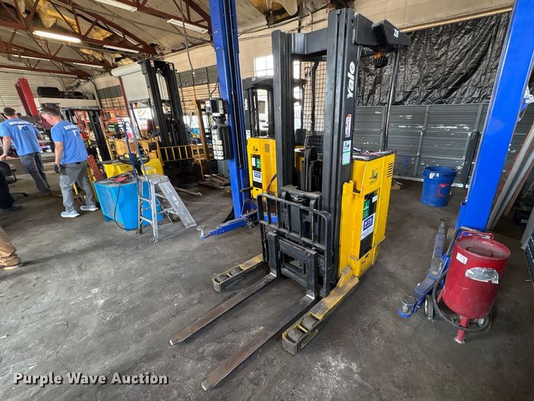 Yale NR040AENS24TE091 forklift - EF1022