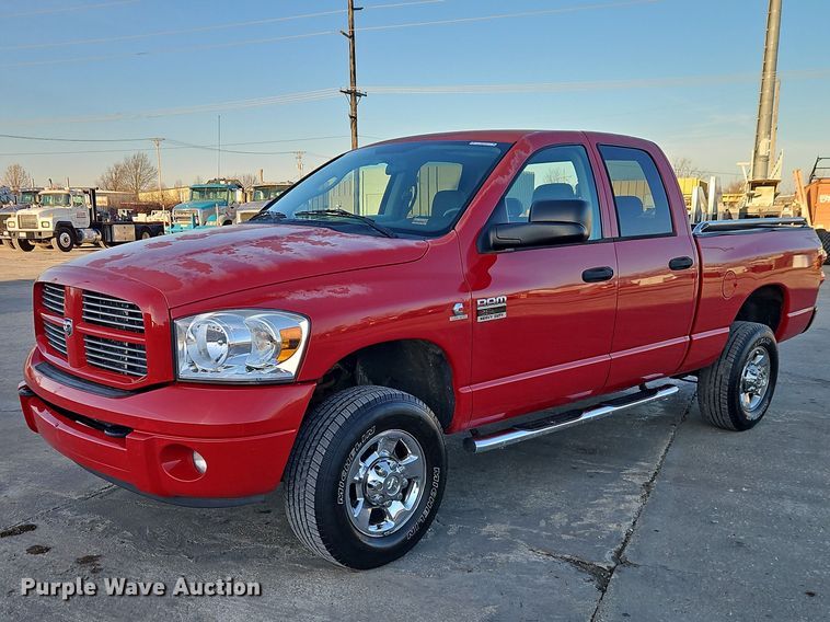 2007 Dodge Ram 2500 Ext. Cab pickup truck - EO7145