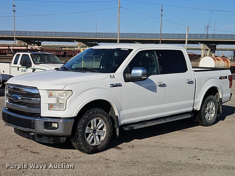 2015 Ford F150 Crew Cab pickup truck - EO7174