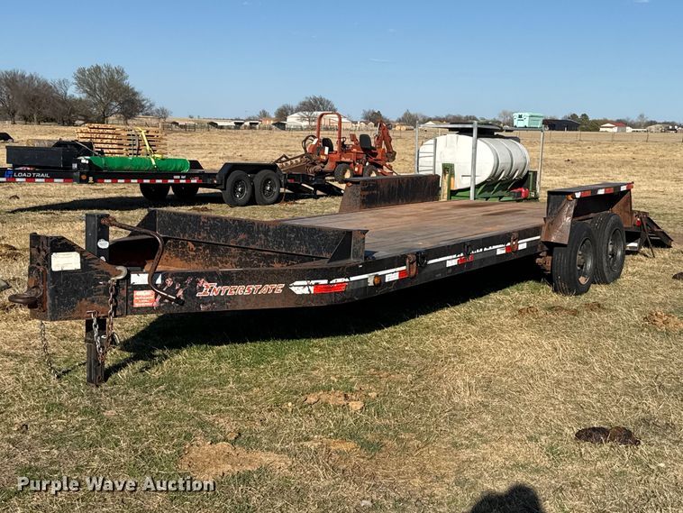 2013 Interstate equipment trailer - ES5915