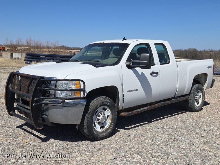 2013 Chevrolet Silverado 2500HD Ext. Cab pickup truck - ET1492