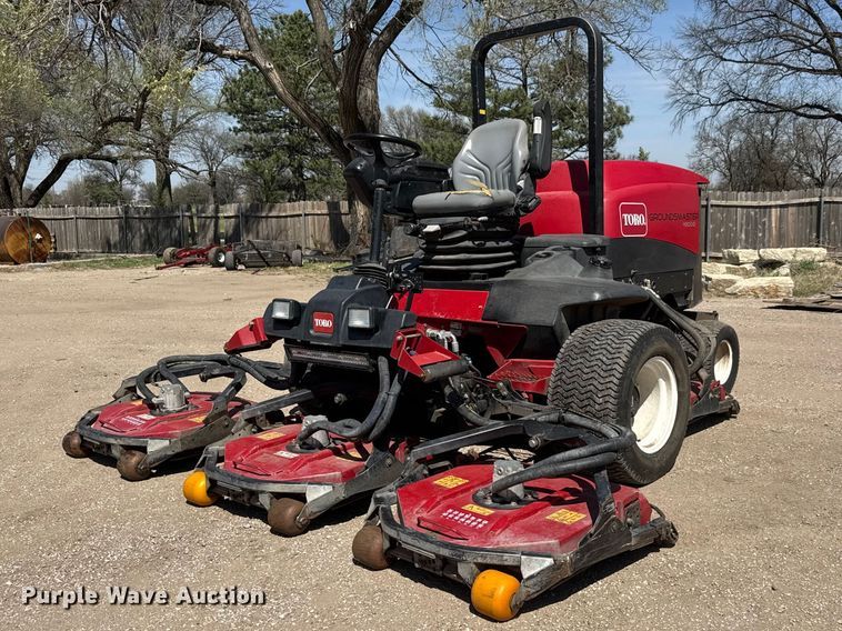 2011 Toro Groundsmaster 4500D lawn mower - ET1820