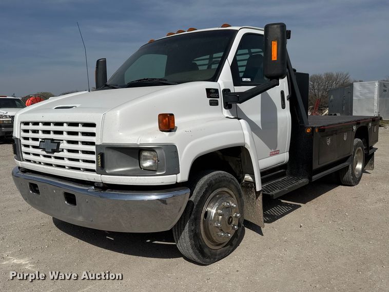 2005 Chevrolet C4500 flatbed truck - ET1840