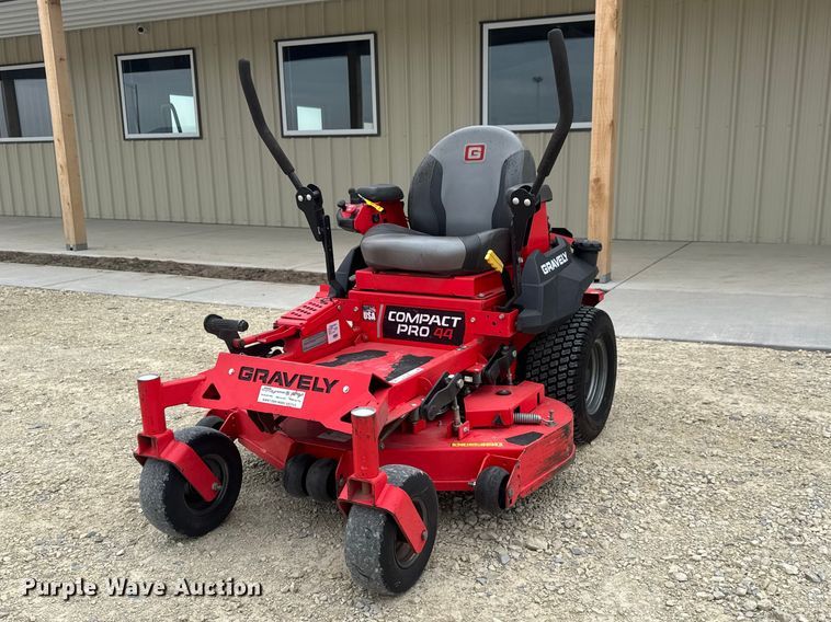 2019 Gravely Compact Pro 44 ZTR lawn mower - ET1851